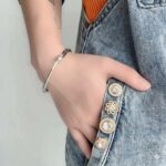 10 Botões Broches Pressão Decote Super Luxo Pedras Strass - Diga adeus aos decotes indesejados e roupas largas com elegância e praticidade! - Imagem 5