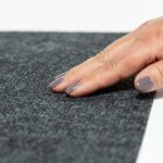 Tapete Arranhador Autoadesivo Premium para Gatos 30x100cm Carpete Resistente Cortável Protetor de Sofá Parede Cama Evita Arranhões Fácil de Aplicar - Imagem 7
