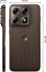 Smartphone Motorola Edge 70 PRO 5G - 256GB 24GB (12GB RAM+12GB Ram Boost), 4 câmeras de 50MP, Tela 1.5K extreme AMOLED 144Hz, Bateria 6500 mAh, IP68/IP69 - Madeira - Imagem 3