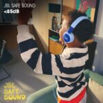 JBL Fones de ouvido auriculares Junior 320 com fio, azul - Imagem 3